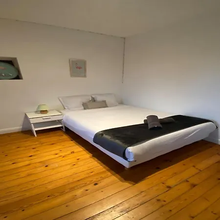 In Teille With Private Pool & Garden